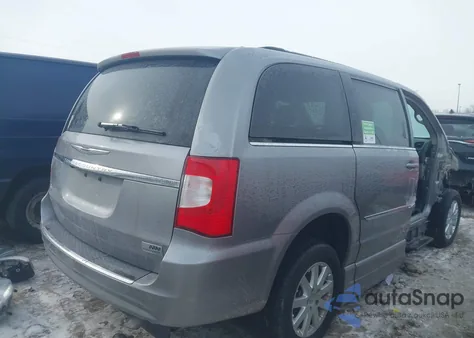 2016 Chrysler Town & Country Touring из США, поврежденный, VIN 2C4RC1BG8GR186336